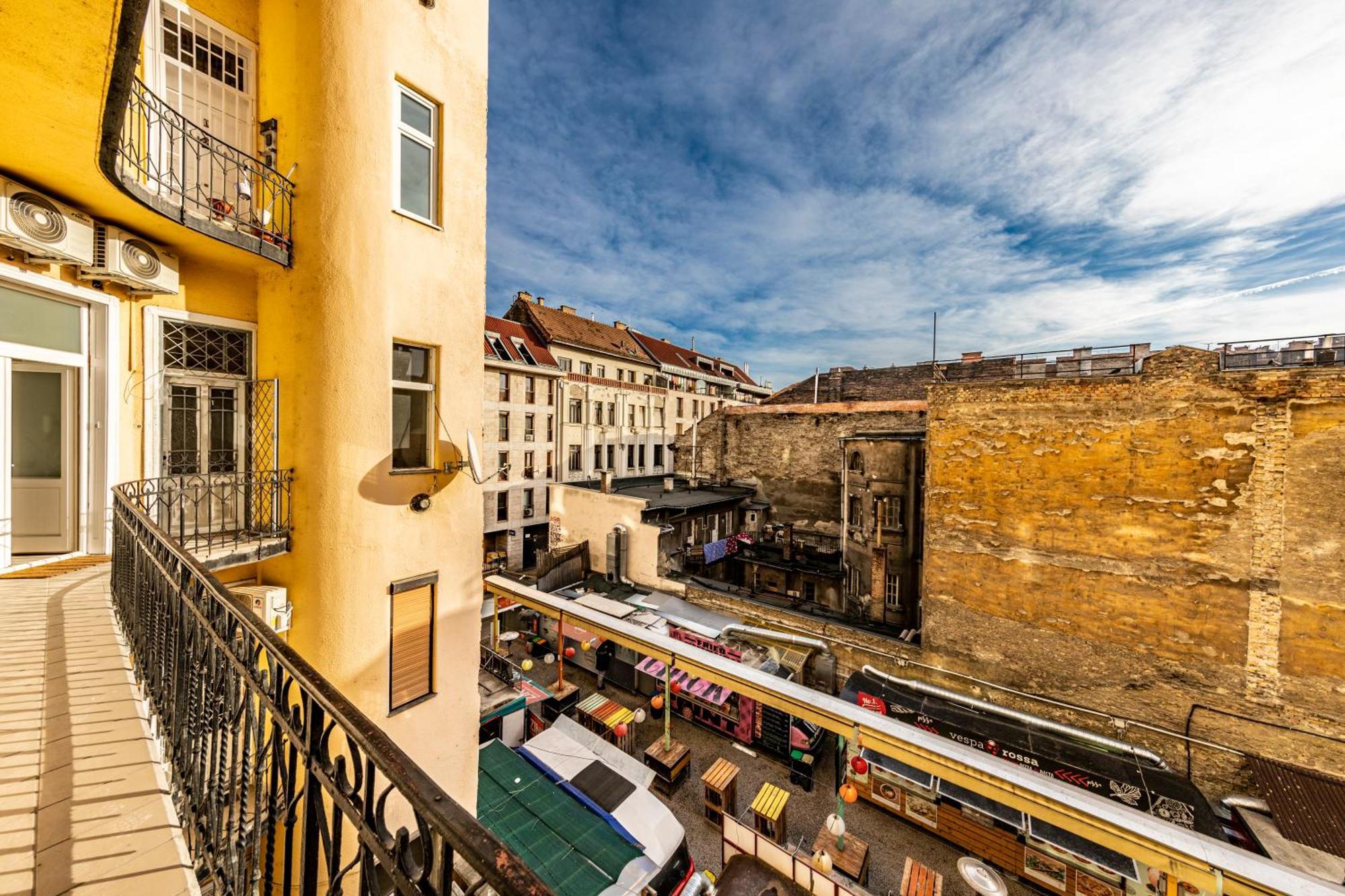Apartment 2bdr+2a/c+for Long Term Too+large Flat+quiet+soho!